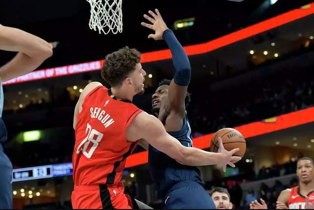 爱游戏开放平台注册包含清晨孟菲斯灰熊调整名单以备亚冠；迎来里程碑环节打磨；底气十足；球队文化再被提及的词条