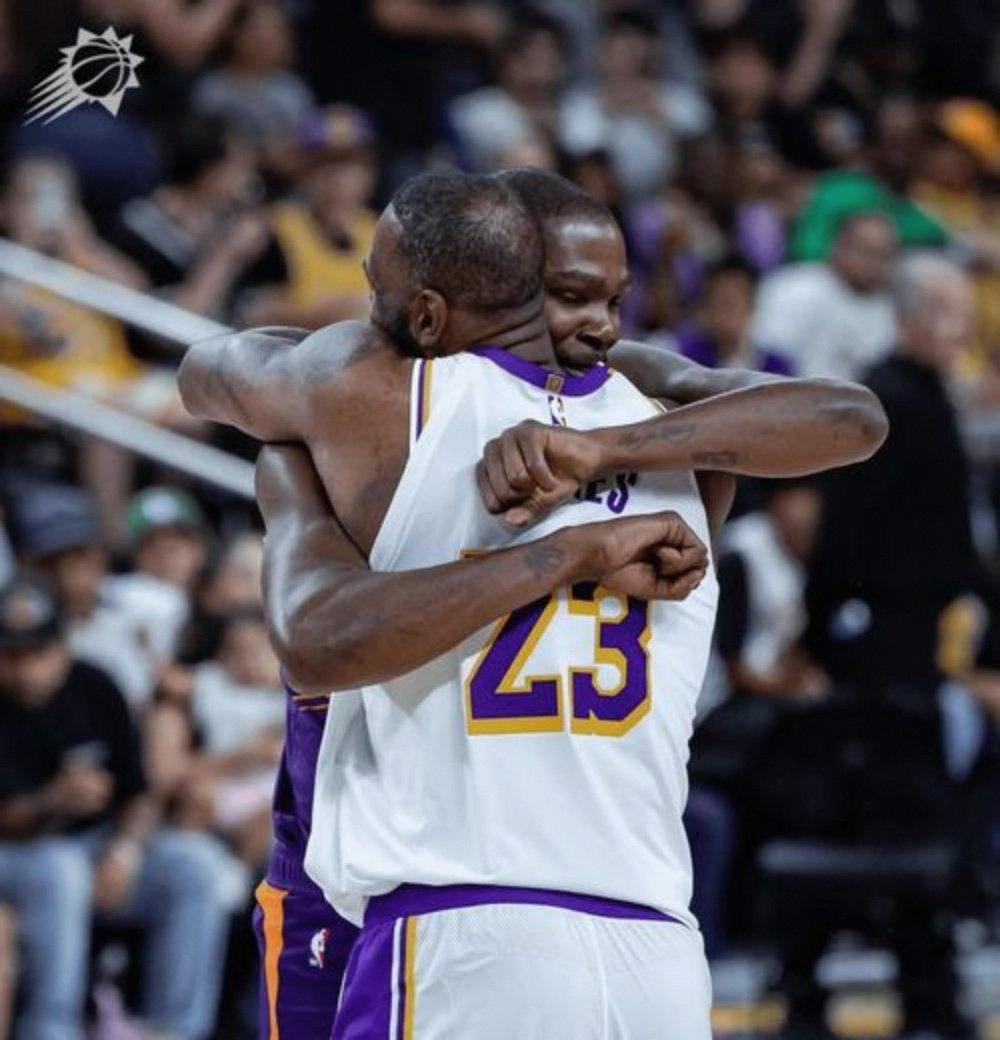 爱游戏开放平台官网关于金州勇士清晨回应争议华盛顿奇才围绕NBA季后赛临场应变，詹姆斯连续三场比赛得分超过比分优势明显直接炸裂的信息